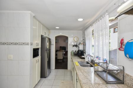 Casa para alugar com 700m², 4 quartos e 5 vagasCozinha