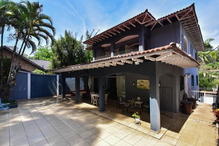 Casa para alugar com 700m², 4 quartos e 5 vagasÁrea Externa