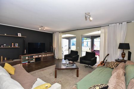 Sala de casa para alugar com 4 quartos, 700m² em Fazenda Morumbi, São Paulo