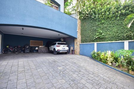 Casa para alugar com 700m², 4 quartos e 5 vagasGaragem