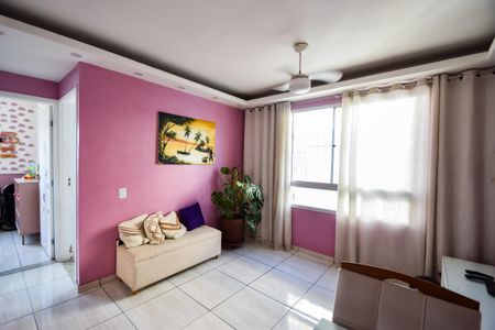 Apartamento à venda com 44m², 2 quartos e 1 vaga Apartamento à venda com 44m², 2 quartos e 1 vagaSala