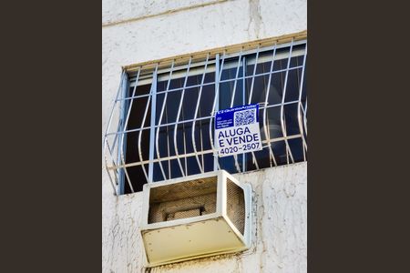 Apartamento à venda com 44m², 2 quartos e 1 vaga Apartamento à venda com 44m², 2 quartos e 1 vagaPlaca