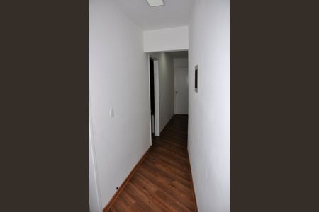 Casa de condomínio à venda com 231m², 4 quartos e 1 vagaCorredor Casa 2