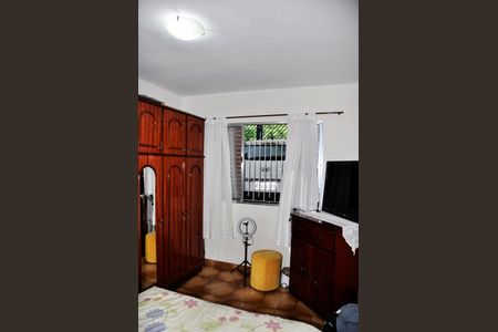 Casa de condomínio à venda com 231m², 4 quartos e 1 vagaQuarto 1