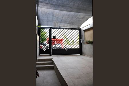 Casa de condomínio à venda com 231m², 4 quartos e 1 vagaQuintal