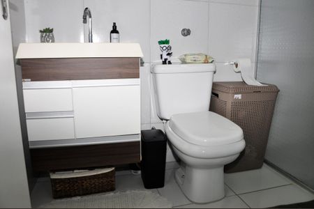 Casa de condomínio à venda com 231m², 4 quartos e 1 vagaBanheiro Casa 2