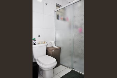 Casa de condomínio à venda com 231m², 4 quartos e 1 vagaBanheiro Casa 2