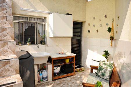 Casa de condomínio à venda com 231m², 4 quartos e 1 vagaÁrea de Serviço