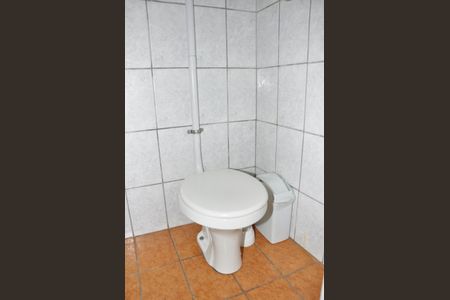 Casa de condomínio à venda com 231m², 4 quartos e 1 vagaBanheiro de Serviço