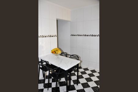 Casa de condomínio à venda com 231m², 4 quartos e 1 vagaCozinha Casa 2