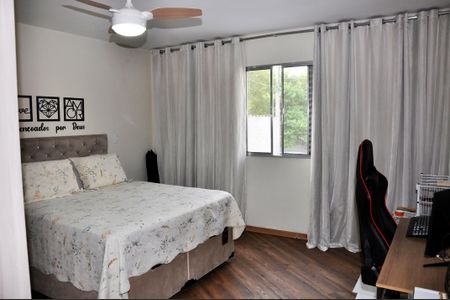 Casa de condomínio à venda com 231m², 4 quartos e 1 vagaQuarto Casa 2