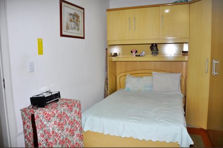 Casa de condomínio à venda com 231m², 4 quartos e 1 vagaQuarto 2