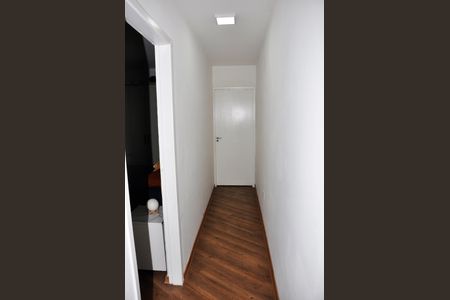 Casa de condomínio à venda com 231m², 4 quartos e 1 vagaCorredor Casa 2