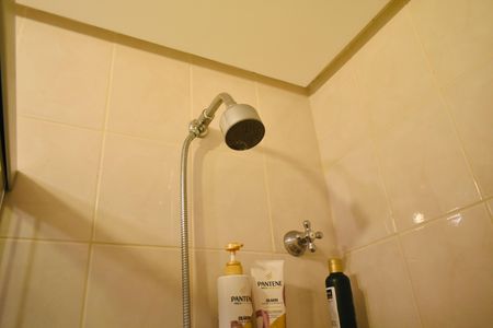 Apartamento à venda com 75m², 2 quartos e 2 vagas Apartamento à venda com 75m², 2 quartos e 2 vagasBanheiro da Suíte