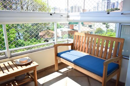 Apartamento à venda com 75m², 2 quartos e 2 vagas Apartamento à venda com 75m², 2 quartos e 2 vagasSacada da Sala