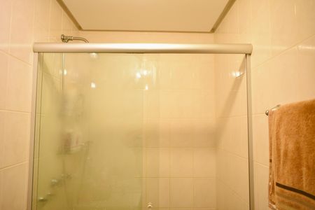 Apartamento à venda com 75m², 2 quartos e 2 vagas Apartamento à venda com 75m², 2 quartos e 2 vagasBanheiro da Suíte