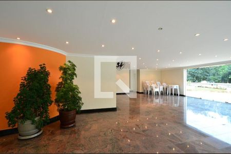 Apartamento à venda com 75m², 2 quartos e 2 vagas Apartamento à venda com 75m², 2 quartos e 2 vagasÁrea comum - Salão de festas