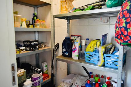 Apartamento à venda com 75m², 2 quartos e 2 vagas Apartamento à venda com 75m², 2 quartos e 2 vagasDespensa