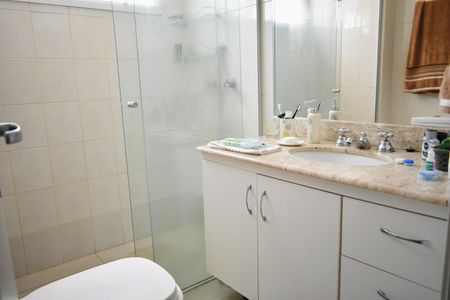 Apartamento à venda com 75m², 2 quartos e 2 vagas Apartamento à venda com 75m², 2 quartos e 2 vagasBanheiro Social