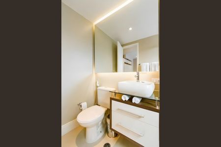 Banheiro Social de kitnet/studio para alugar com 1 quarto, 44m² em Paraíso, São Paulo