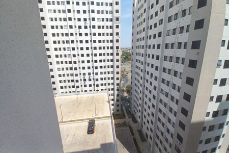 Vista da Sala de apartamento para alugar com 2 quartos, 43m² em Jardim Ipaussurama, Campinas