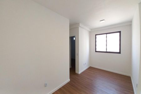 Sala de apartamento para alugar com 2 quartos, 43m² em Jardim Ipaussurama, Campinas