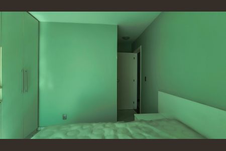 Casa de condomínio à venda com 300m², 3 quartos e 2 vagasSuíte 2