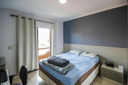 Casa à venda com 175m², 3 quartos e 3 vagasSuíte