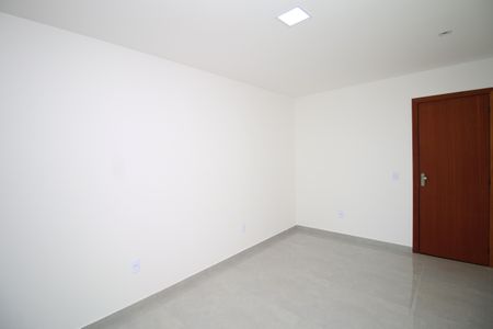 Suíte 1 de casa à venda com 4 quartos, 320m² em Jardim Guanabara, Rio de Janeiro