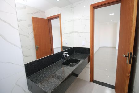 Casa à venda com 320m², 4 quartos e 2 vagasBanheiro da Suíte 3