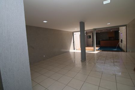 Casa à venda com 320m², 4 quartos e 2 vagasÁrea gourmet