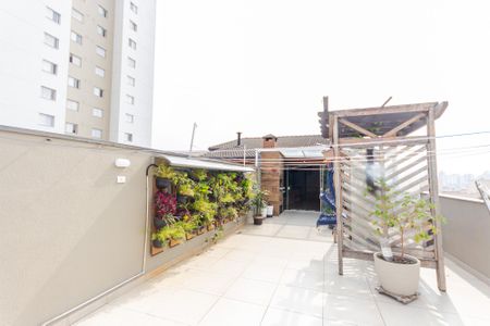 Apartamento à venda com 180m², 3 quartos e 2 vagas Apartamento à venda com 180m², 3 quartos e 2 vagasTerraço