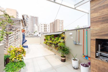 Apartamento à venda com 180m², 3 quartos e 2 vagas Apartamento à venda com 180m², 3 quartos e 2 vagasTerraço