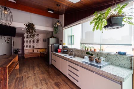 Apartamento à venda com 180m², 3 quartos e 2 vagas Apartamento à venda com 180m², 3 quartos e 2 vagasÁrea Gourmet