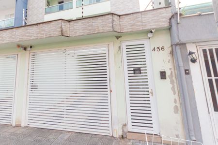 Apartamento à venda com 180m², 3 quartos e 2 vagas Apartamento à venda com 180m², 3 quartos e 2 vagasFachada