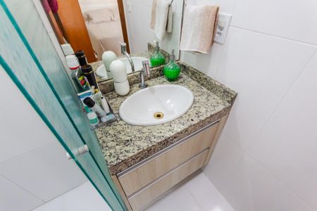 Apartamento à venda com 180m², 3 quartos e 2 vagas Apartamento à venda com 180m², 3 quartos e 2 vagasBanheiro da Suíte