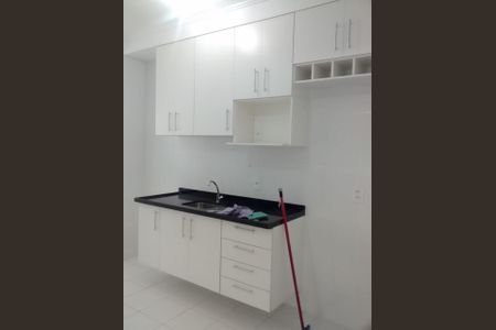 Apartamento à venda com 71m², 2 quartos e 1 vagaCozinha e Área de Serviço