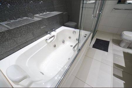 Apartamento à venda com 300m², 3 quartos e 3 vagasBanheiro Suite 2