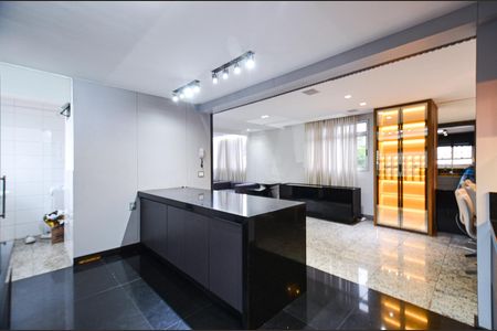 Apartamento à venda com 300m², 3 quartos e 3 vagasCozinha