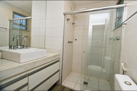 Apartamento à venda com 300m², 3 quartos e 3 vagasBanheiro Suite 1