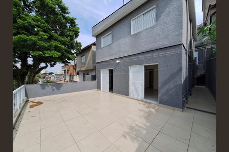Casa à venda com 300m², 5 quartos e 3 vagas Casa à venda com 300m², 5 quartos e 3 vagasVaranda