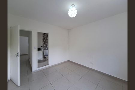 Casa à venda com 300m², 5 quartos e 3 vagas Casa à venda com 300m², 5 quartos e 3 vagasQuarto