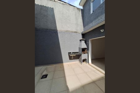 Casa à venda com 300m², 5 quartos e 3 vagas Casa à venda com 300m², 5 quartos e 3 vagasQuintal