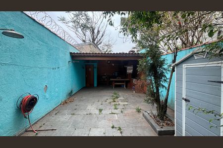 Casa à venda com 200m², 3 quartos e 4 vagas Casa à venda com 200m², 3 quartos e 4 vagasQuintal