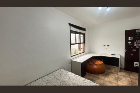 Casa à venda com 200m², 3 quartos e 4 vagas Casa à venda com 200m², 3 quartos e 4 vagasQuarto 1