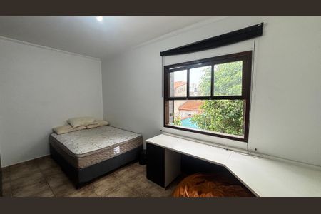 Casa à venda com 200m², 3 quartos e 4 vagas Casa à venda com 200m², 3 quartos e 4 vagasQuarto 1