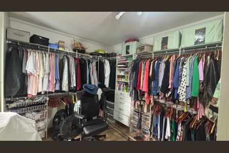 Casa à venda com 200m², 3 quartos e 4 vagas Casa à venda com 200m², 3 quartos e 4 vagasQuarto 2