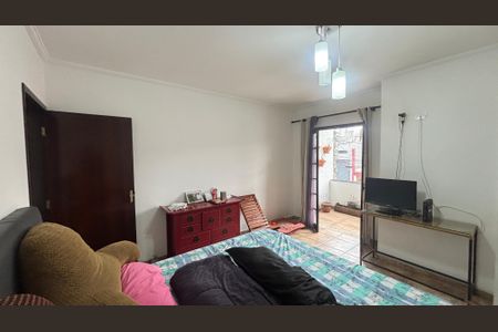 Casa à venda com 200m², 3 quartos e 4 vagas Casa à venda com 200m², 3 quartos e 4 vagasSuite