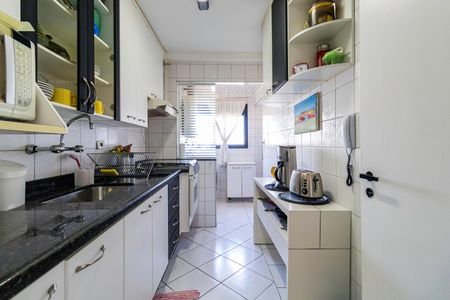 Apartamento à venda com 89m², 3 quartos e 2 vagas Apartamento à venda com 89m², 3 quartos e 2 vagasCozinha