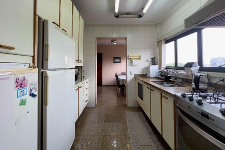 Apartamento à venda com 143m², 3 quartos e 2 vagasCozinha